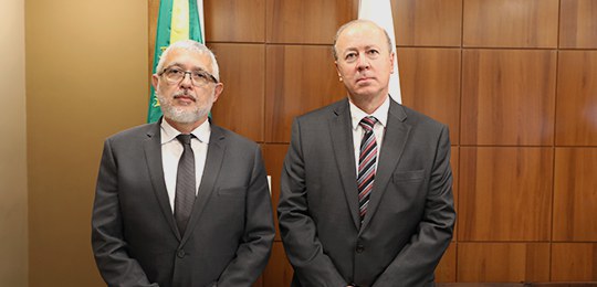 Leia mais sobre o artigo Tribunal Regional Eleitoral do Paraná elege nova cúpula diretiva